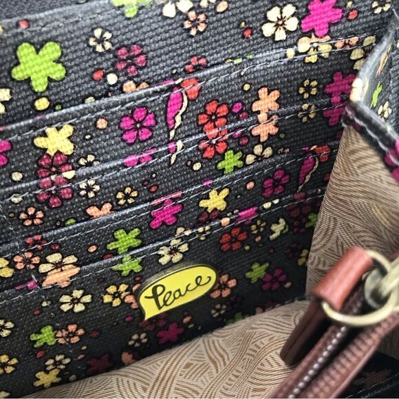 Sakroots Colorful Floral PEACE 3D Zip Round Wallet - Picture 14 of 16